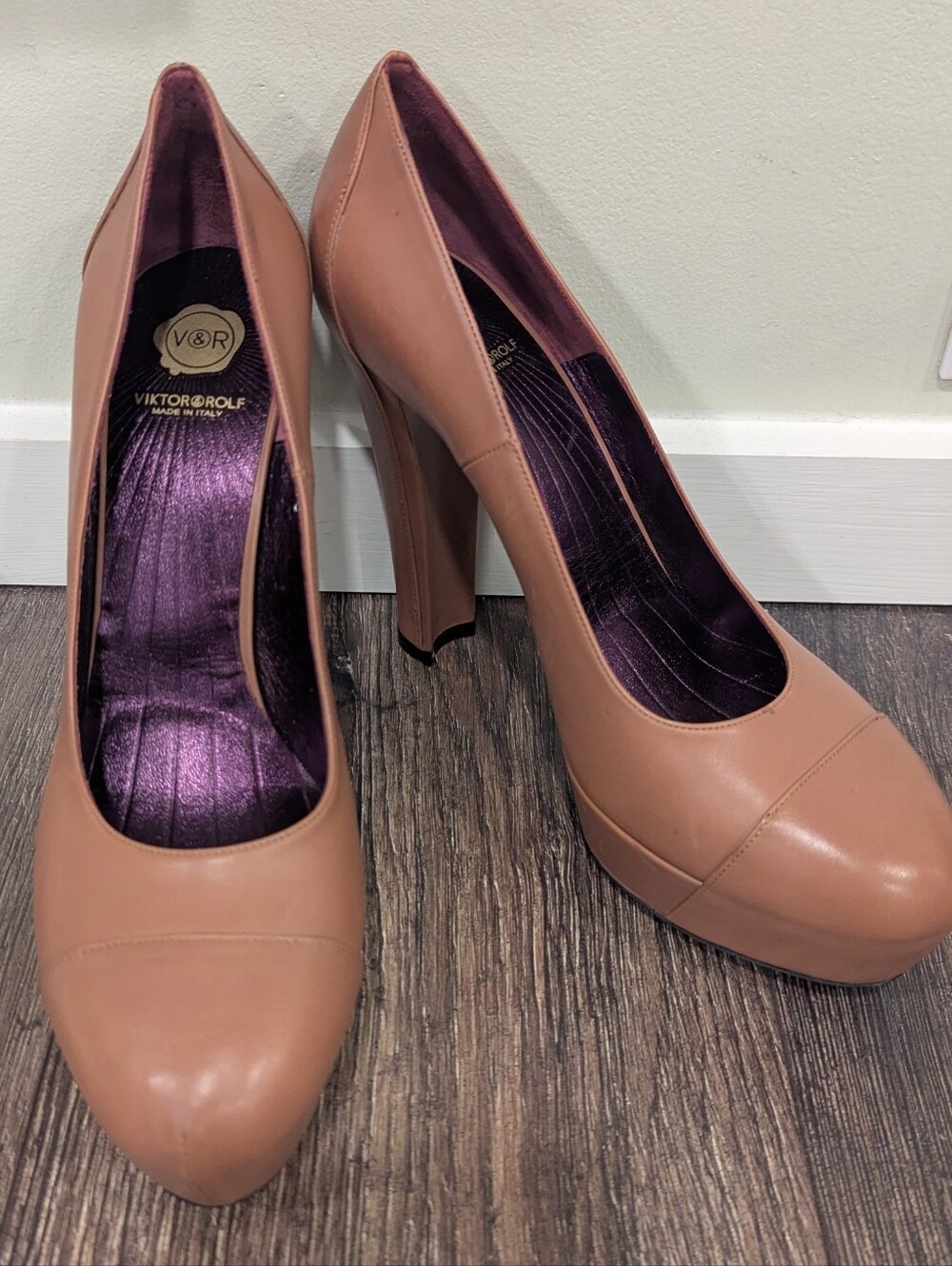 Viktor & Rolf Leather High Heeled Tan Pumps Size 9